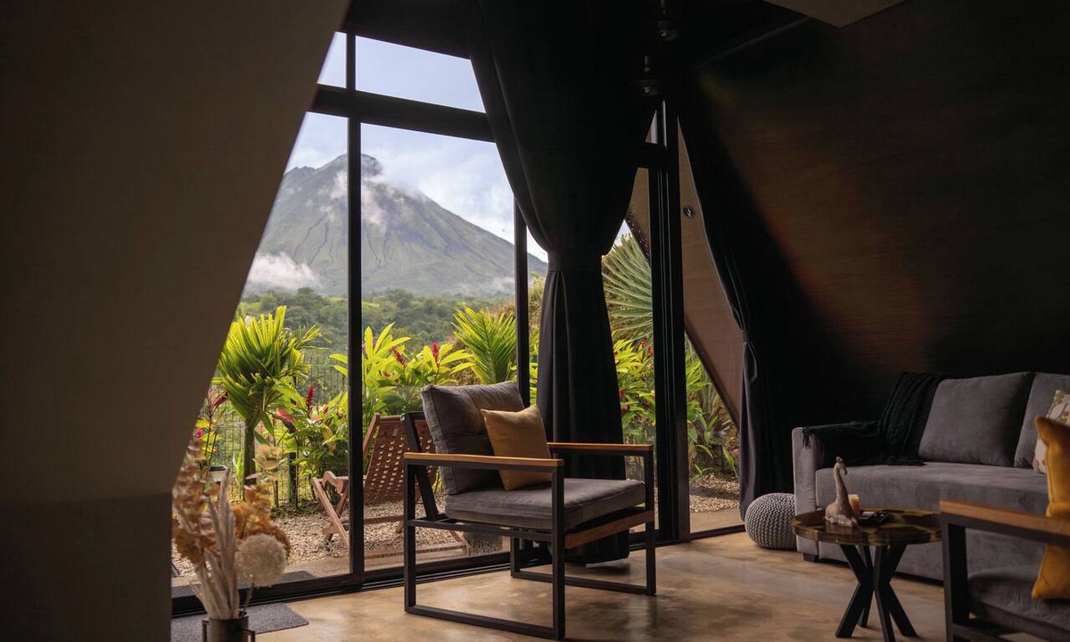 Arenal Hot Springs Cabin | Beautiful A-Frame Cabin w/hot tub Volcano view