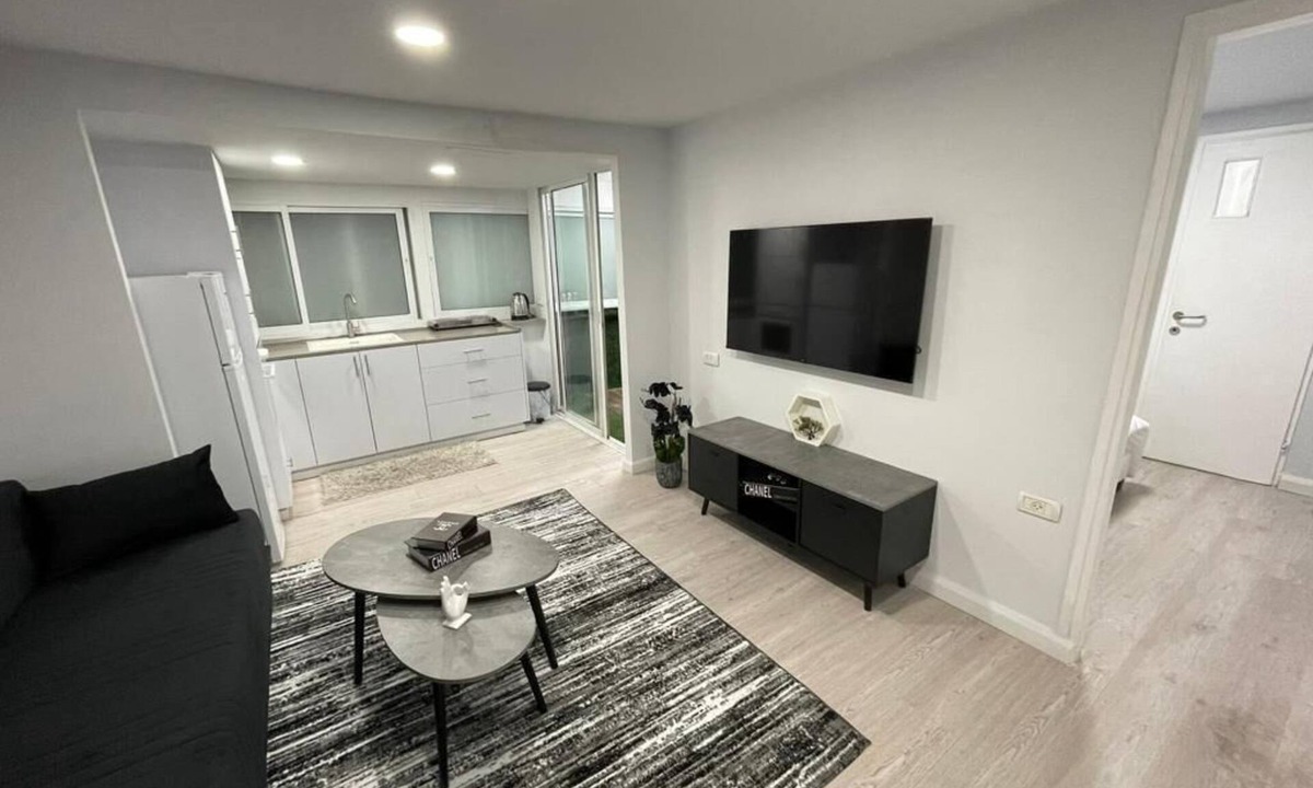 Jaffa Apartment | Beautiful apartment with a balcony in the heart of TLV- Jaffa