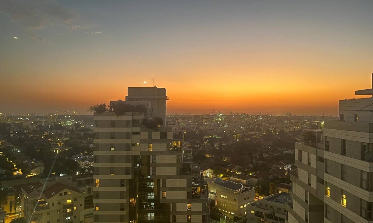 Ra'ananna Apartment | Beautiful Penthouse in Raanana with Stunning View
