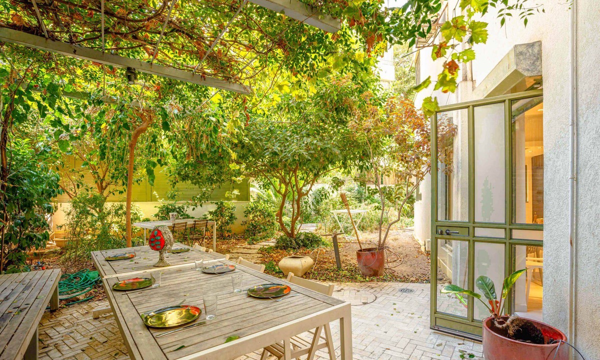 Tel Aviv Apartment | Ben Yehouda Jonquille