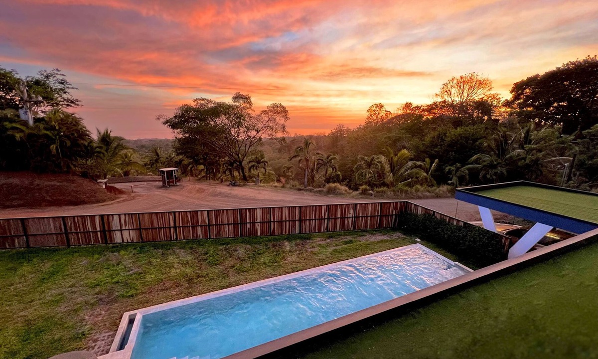San Juanillo House | Black Beauty, Pool, Rooftop, 360Views, Perfect blend of luxury & natural beauty