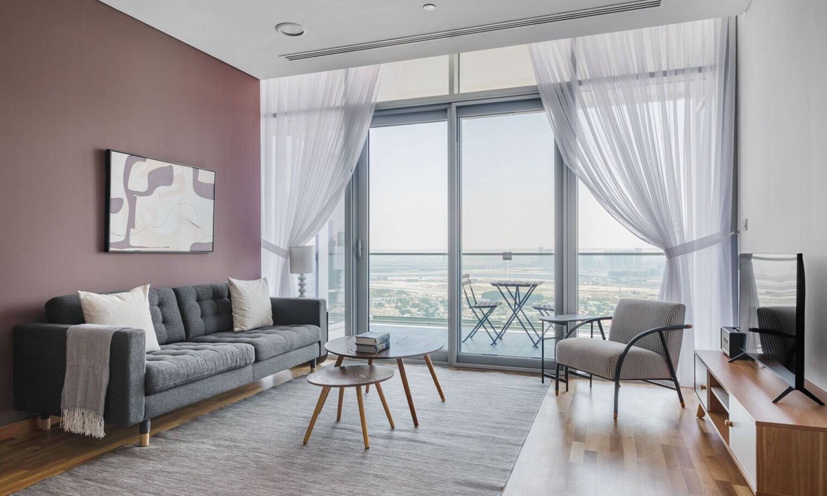 Trade Centre Area Apartment | Blueground | DIFC, pool, nr Dubai Mall