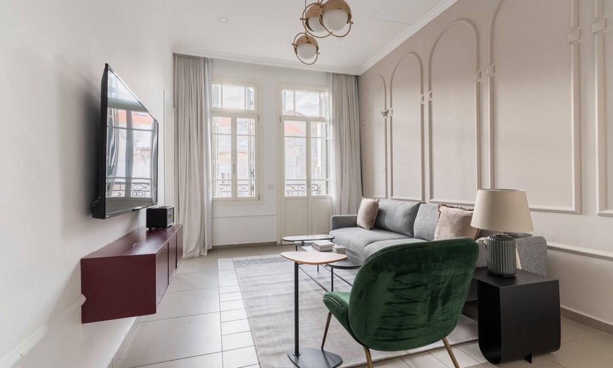 Tel Aviv City Center Apartment | Blueground | Nahalat Byniamin, Exquisite (TLV-58)