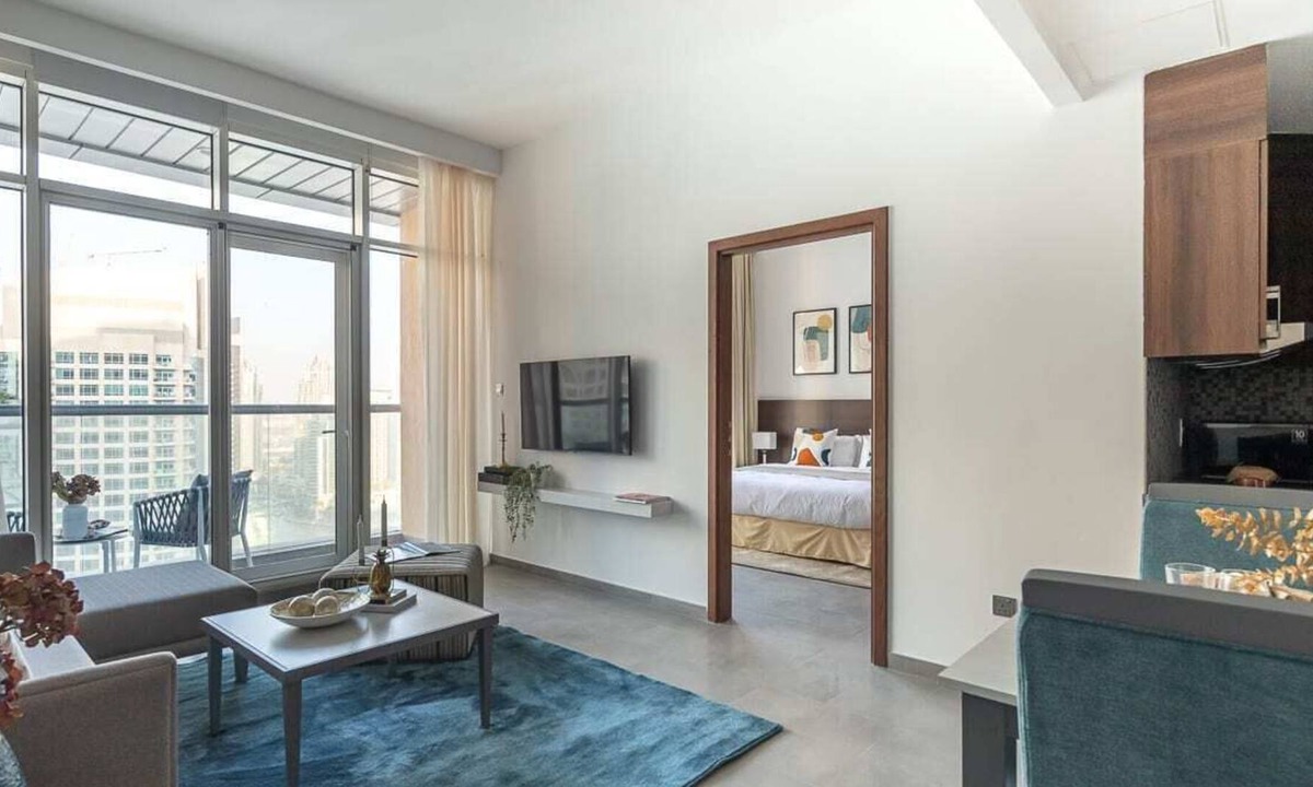 Jumeirah Beach Residence Apartment | Bright 1BR Apartment with Amazing Marina Views