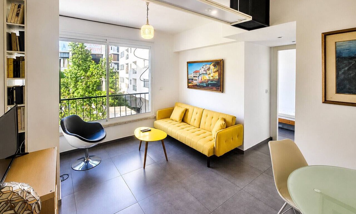 Florentin Apartment | Bright 2BR in Hype Neighborhood by FeelHome