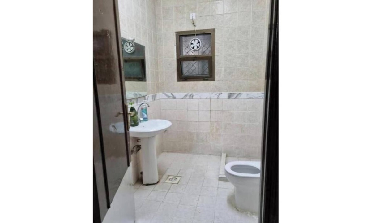 Al Ain Apartment | Budget Double Room 1