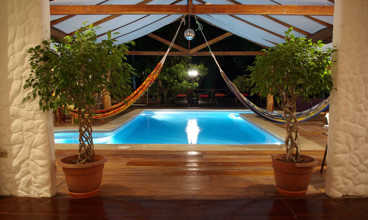 Cahuita Hotel | Bugabutik Hotel Resort