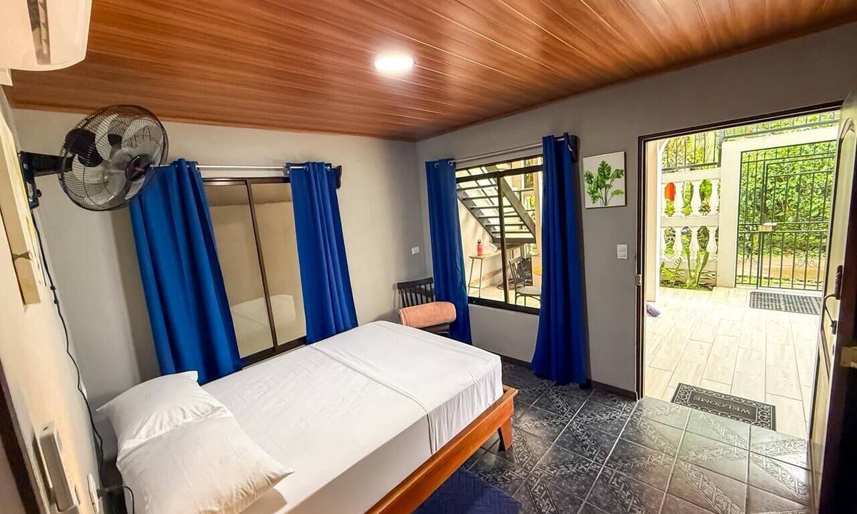 Tortuguero Hotel | Cabinas Jacana Tortuguero