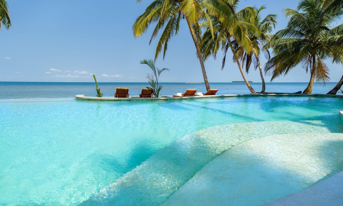 Calala Island Hotel | Calala Island