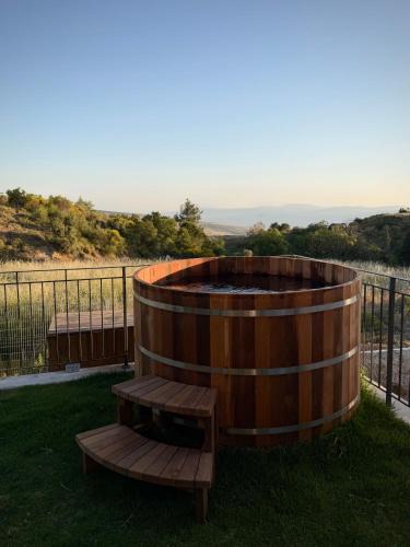 Bruchim Qela' Alon House | Calma Hermon Guest Rooms