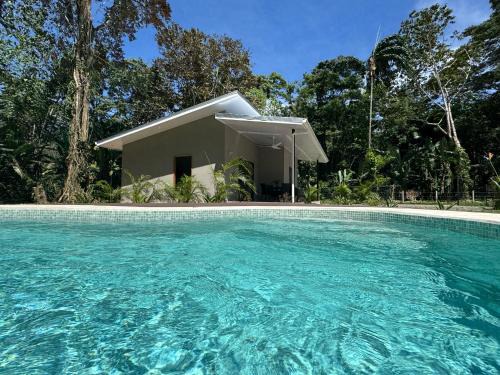 Cahuita Apartment | Casa Andersson - Your Caribbean House with Pool