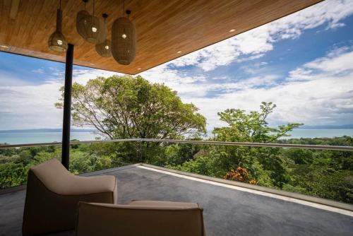Pavones House | Casa Cariño at Pavones Hills