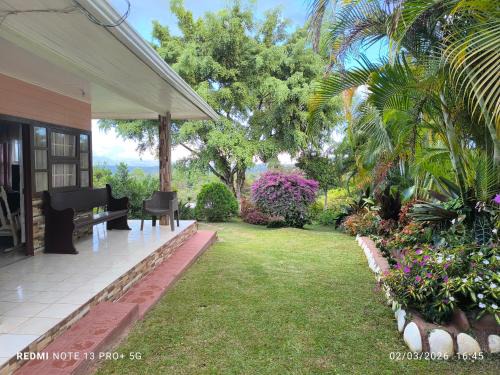 San Vito House | Casa en El Paraíso
