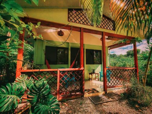 Cahuita Apartment | Casa Farolito Rodeada de naturaleza y paz