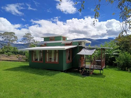 Santa Maria Cabin | Casa Hermosa FAM Little House