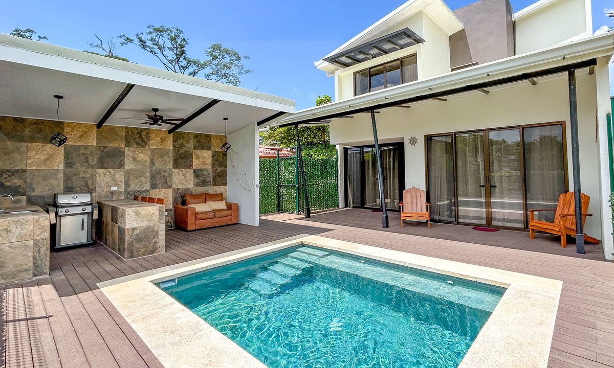 Pinilla House | Casa Nya Pinilla Guanacaste only 5 minutes from Playa Avellanas beach