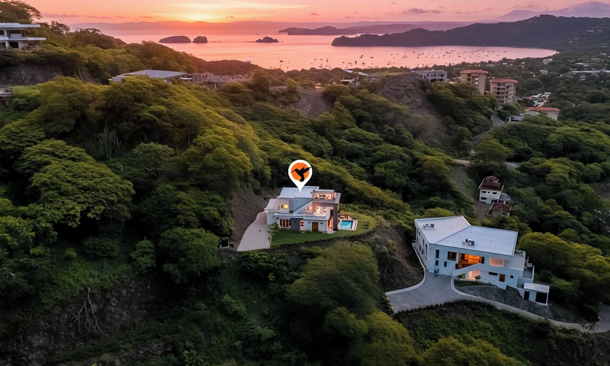 Coco Villa | Casa Shantí: Your Private Paradise Above the Bay