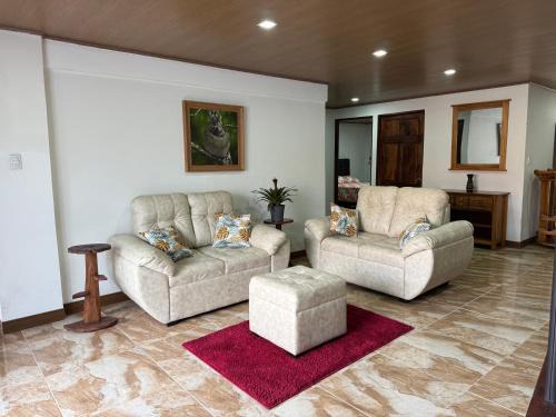 Turrialba House | Casa Tucán Turrialba