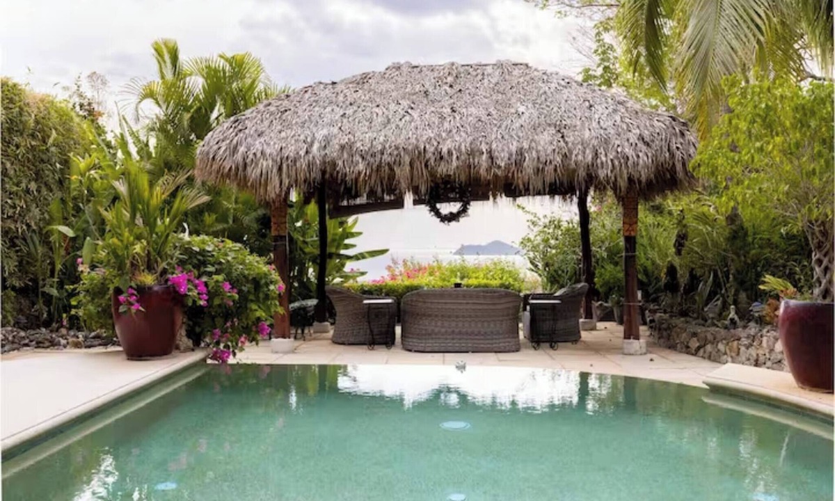 Panama Beach House | CasaMyra American Gourmet Breakfast Included