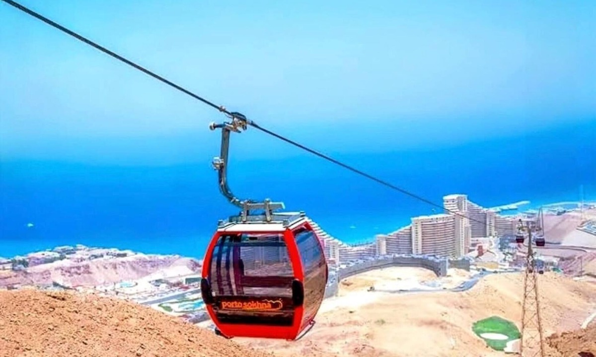 Ras Sudar Ski Chalet | Charming 2-bedroom chalet with WiFi, AC in fabulous Suez Governorate