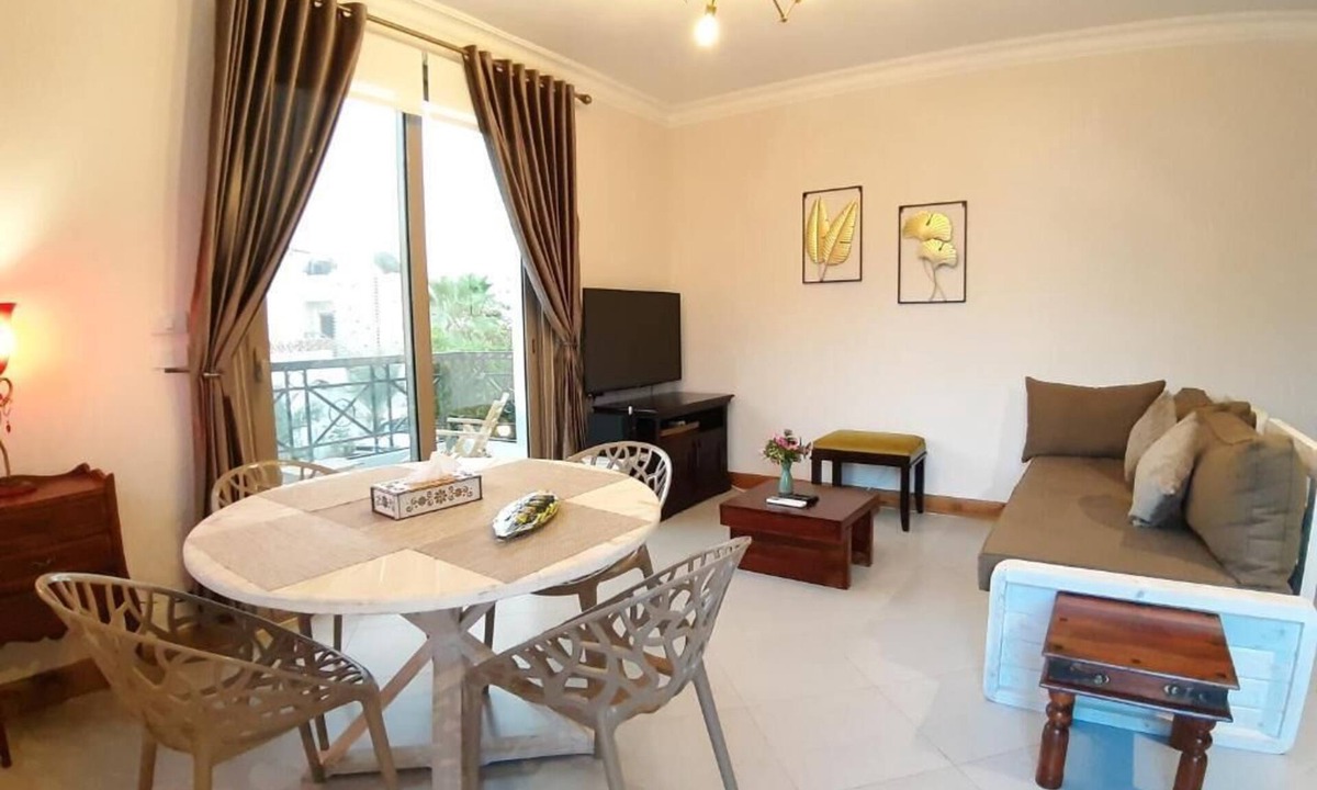 El Hadaba Apartment | Charming 2 Bedroom Apartment 5 minutes walking to the beach