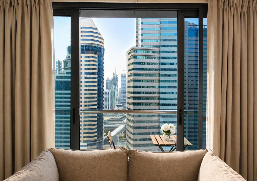 Jumeirah Lake Towers Apartment | Click Stay - JLT - 2 Bedroom & Balcony Lakes View Entire Apartment -RM