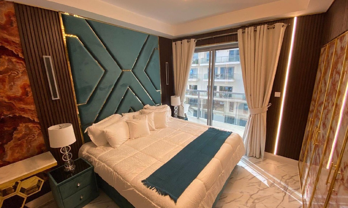 Ras Al Khaimah Apartment | Comfortable 1-bedroom Apartment with king-size bed