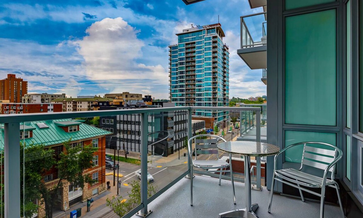Beltline Apartment | Corporate Stays - Spacious 2BR with Luxury Amenities and Contemporary Style