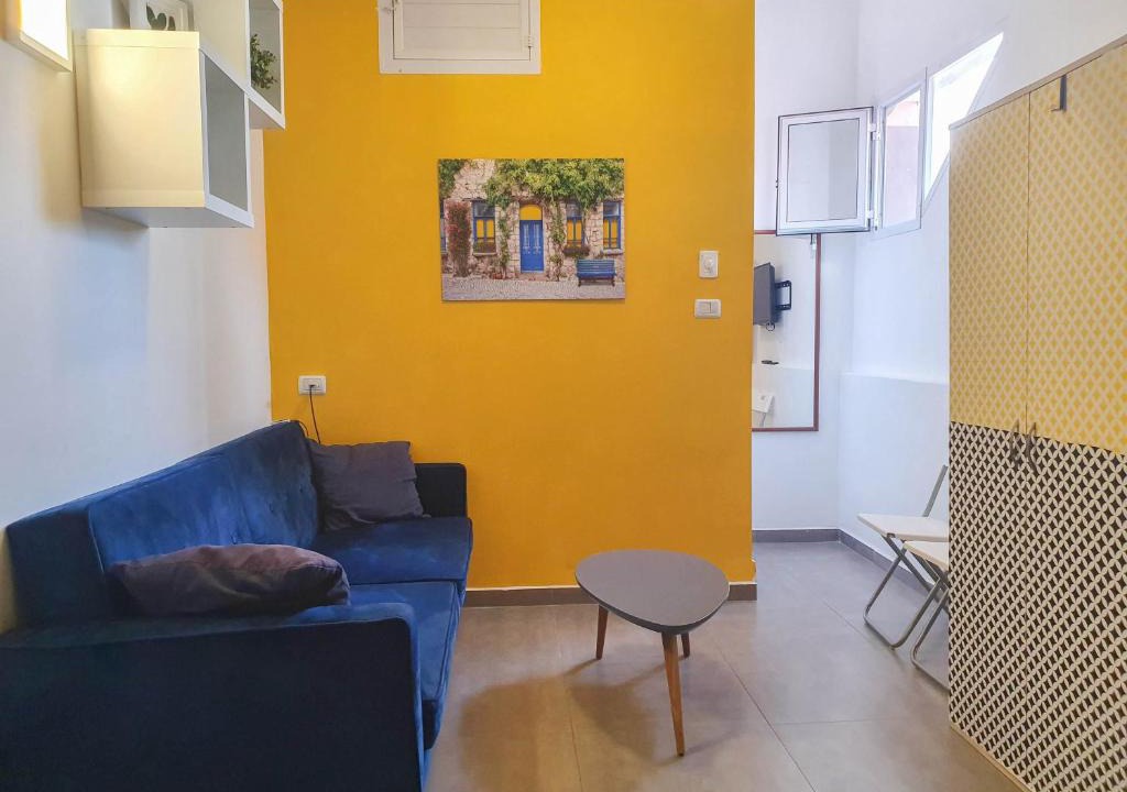 Florentin Apartment | Cosy Levinsky Market Loft