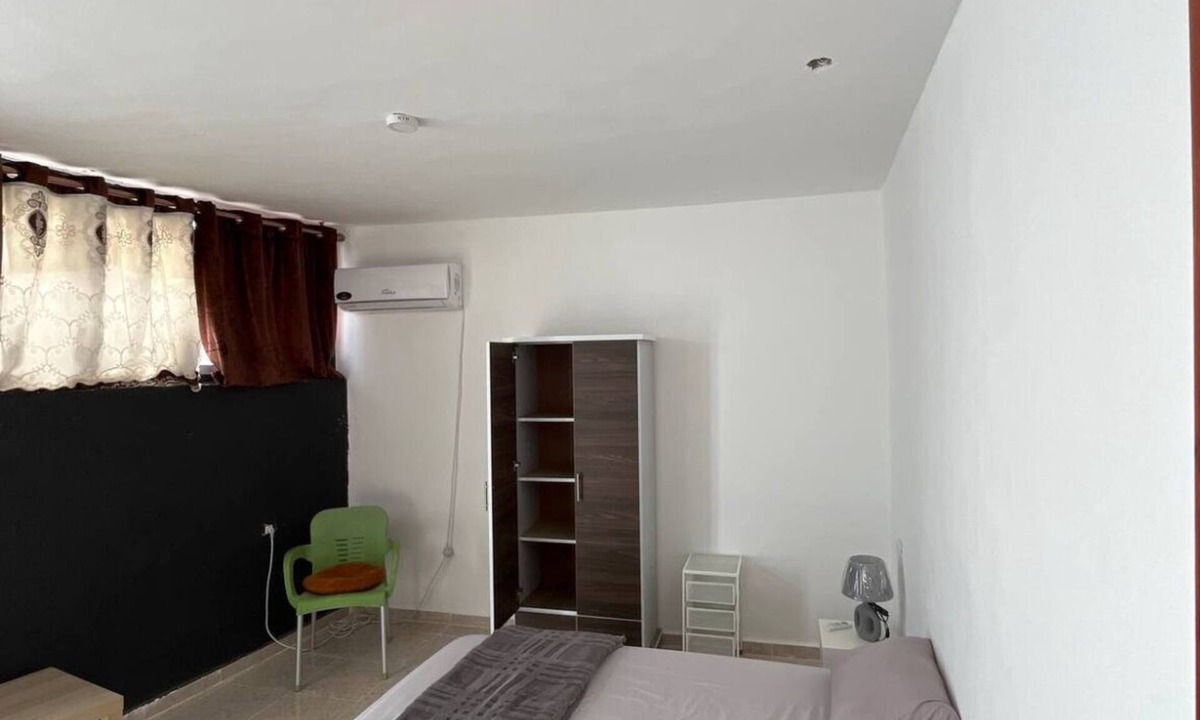 Jericho Hotel | Cozy 1-bedroom hotel in fabulous أريحا with AC