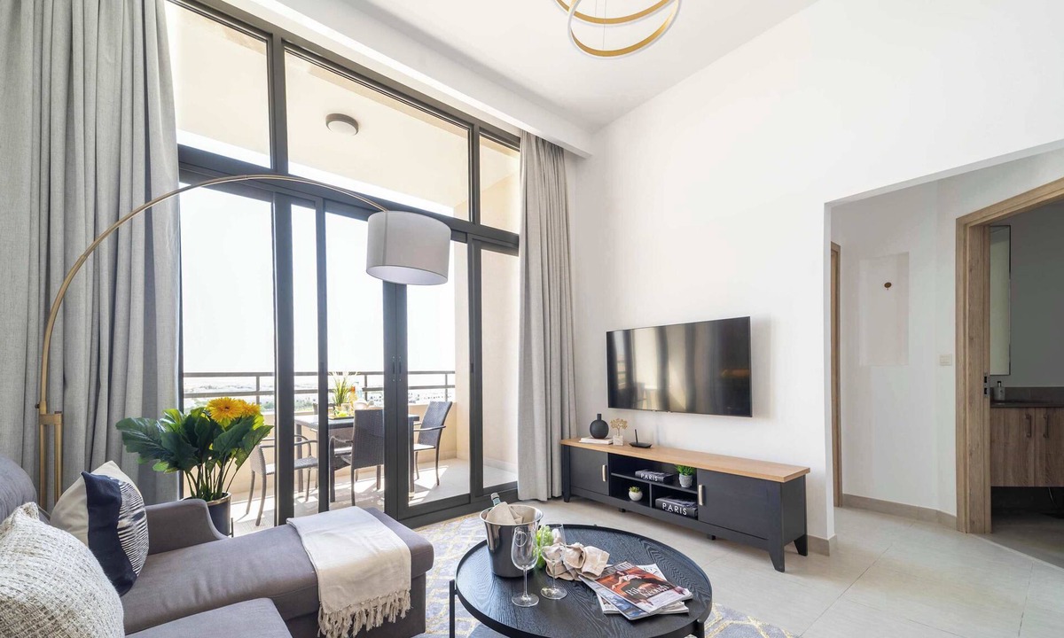 Dubai Apartment | Cozy 1BR Apt near Damac Hills - Sleeps 3!