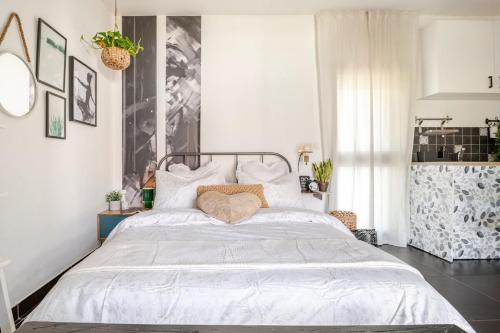 Givat Ada Apartment | Cozy Givat Ada Countryside Stay