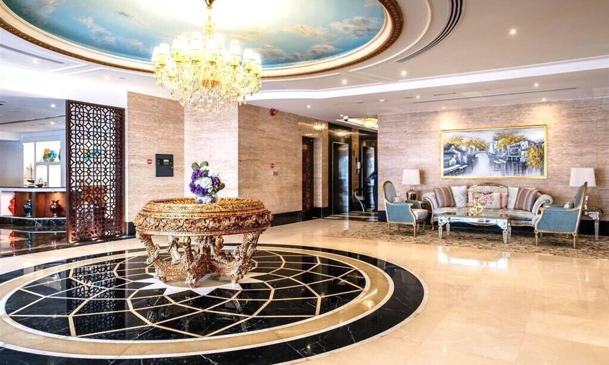 Al Majaz Hotel | CRYSTAL PLAZA AL MAJAZ HOTEL