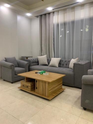 Suwailih Apartment | dabouq 3bedroom near all services JRE