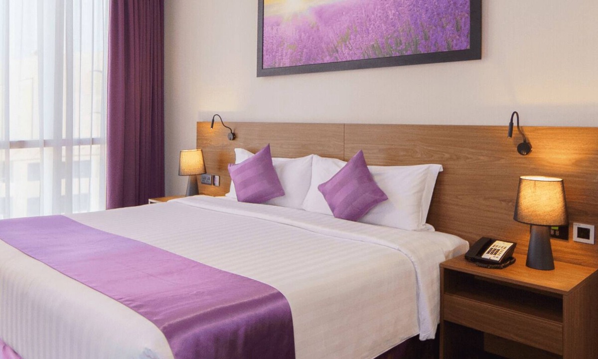 Downtown Dubai Hotel | Deluxe | Park Regis BB | Pool + Spa, Business Bay Comfort, 4-Star