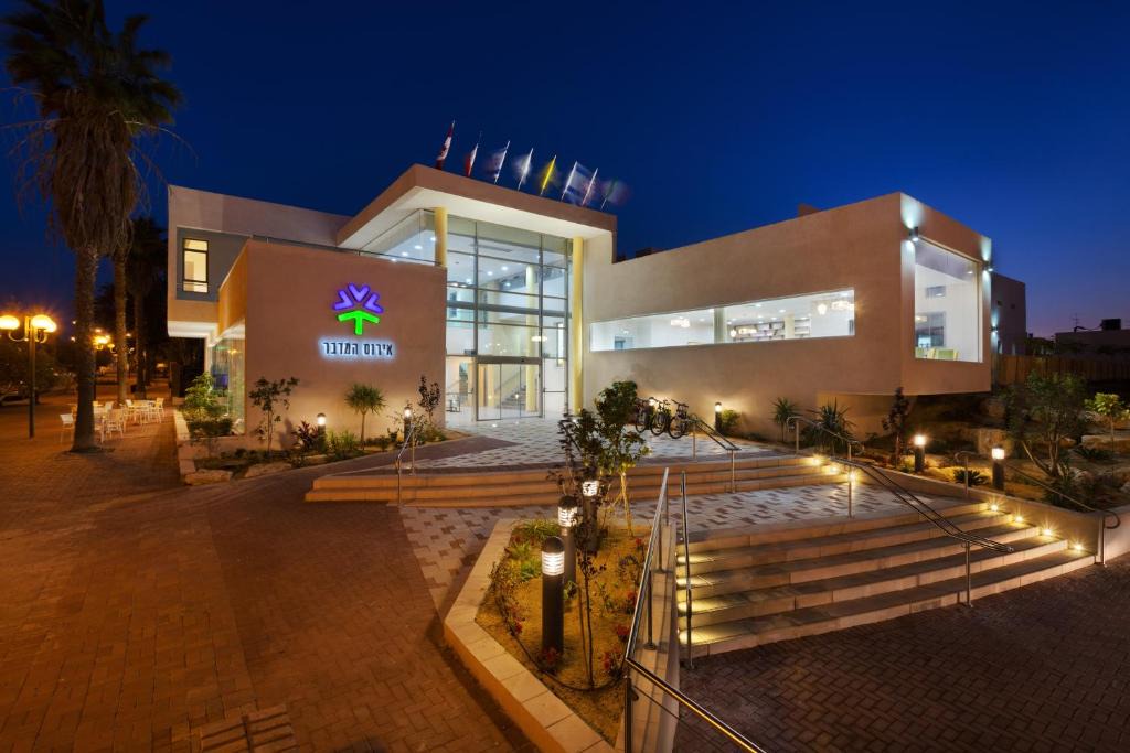 Yeruham Hotel | Desert Iris Hotel