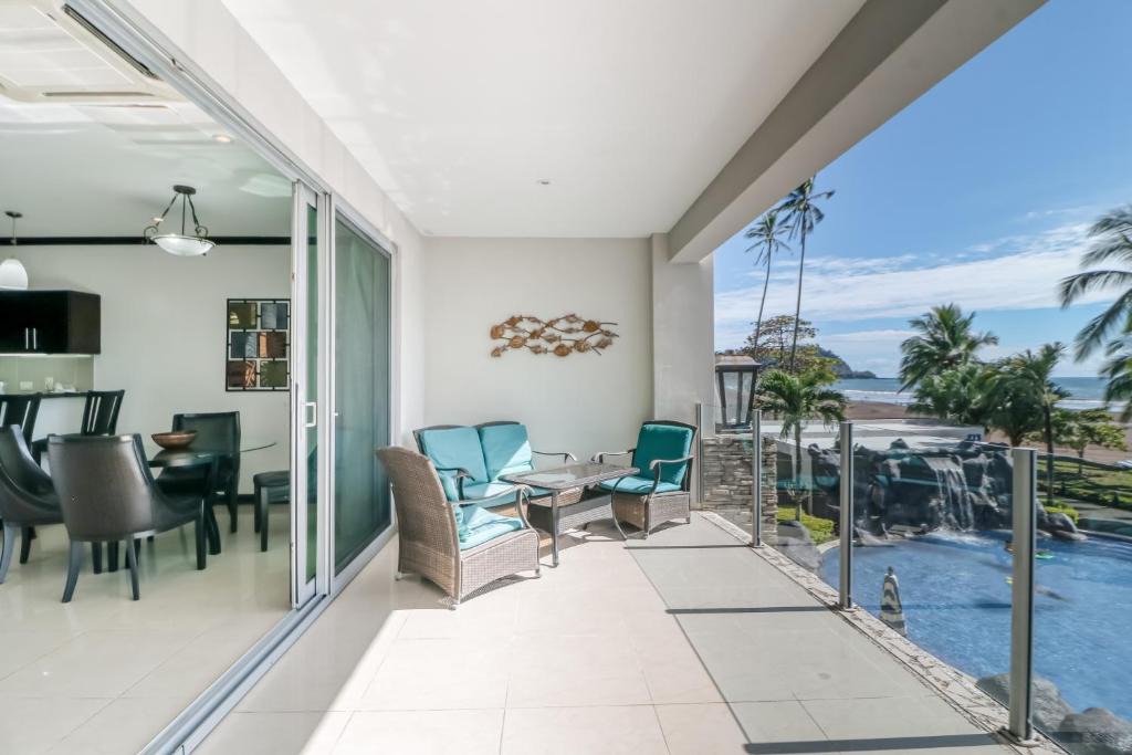 Jaco Apartment | Diamante del Sol 202S y 203S