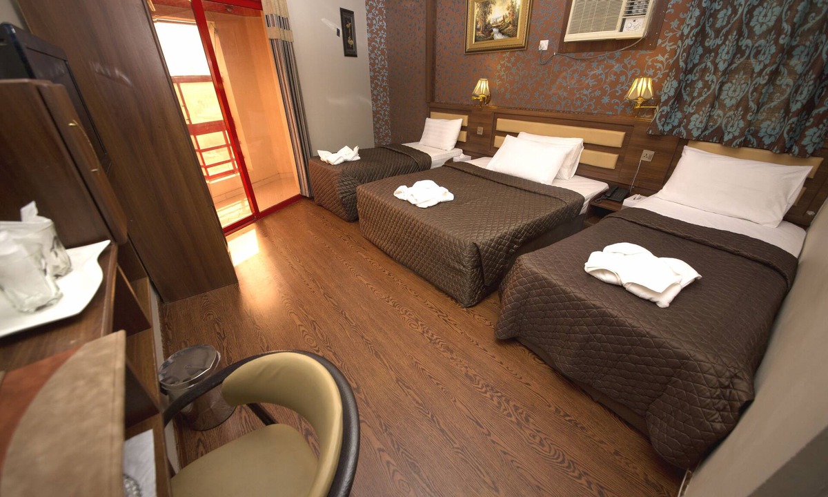 Al Sabkha Hotel | Downtown Hotel