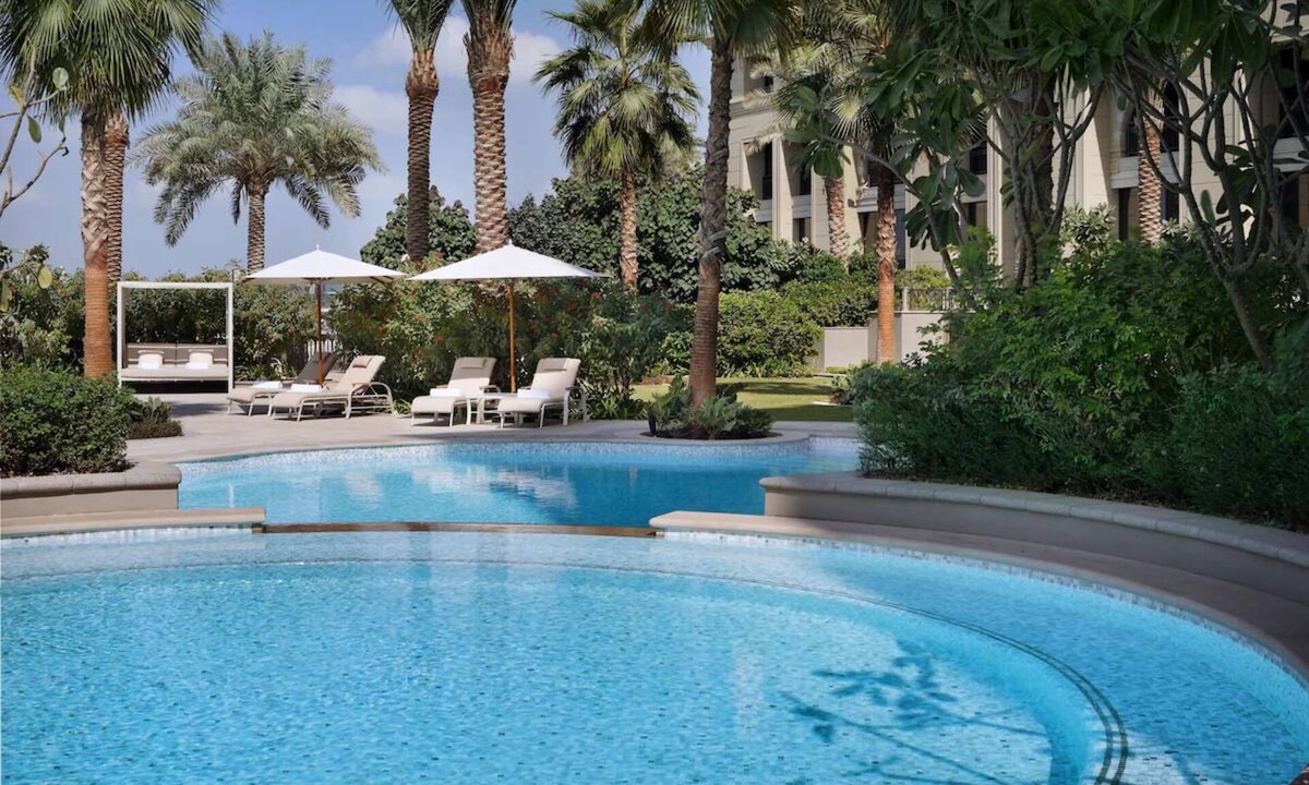 Jadaf Hotel | Dubai Outdoor Escape w/Relaxing Spa | Versace Comfort Near Parks & Tours