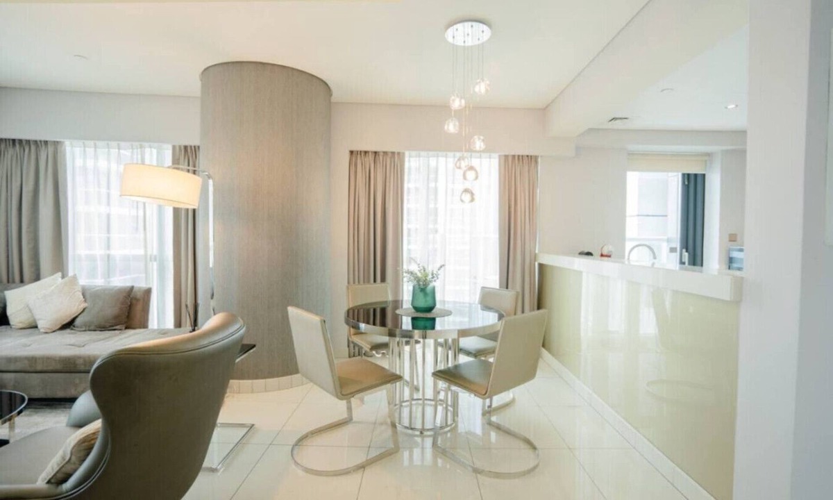 Business Bay Apartment | Elegant 2 bedroom at Paramount