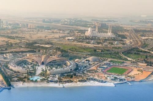 Abu Dhabi Resort | ERTH Abu Dhabi Hotel