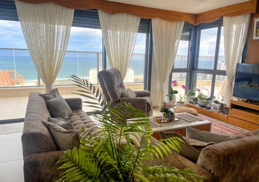 Haifa Apartment | Exquisite Sunset Penthouse