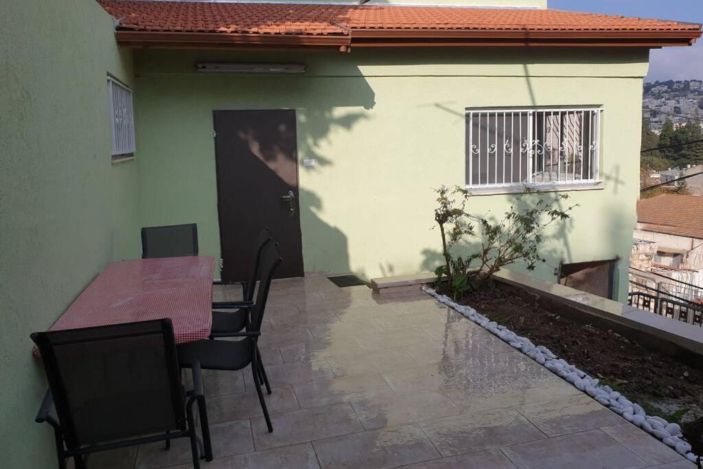 Nazareth Apartment | Fares - Cozy Guest House in old Nazareth market