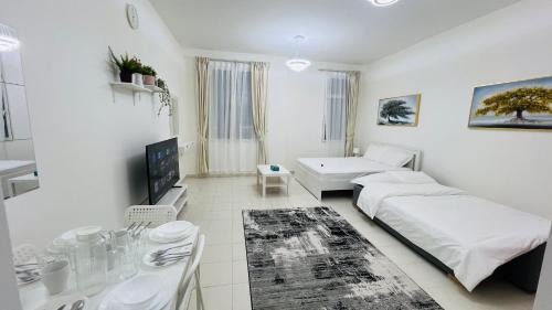 International City Apartment | France cluster International city - Spacious Bright Furnished Studio apartment