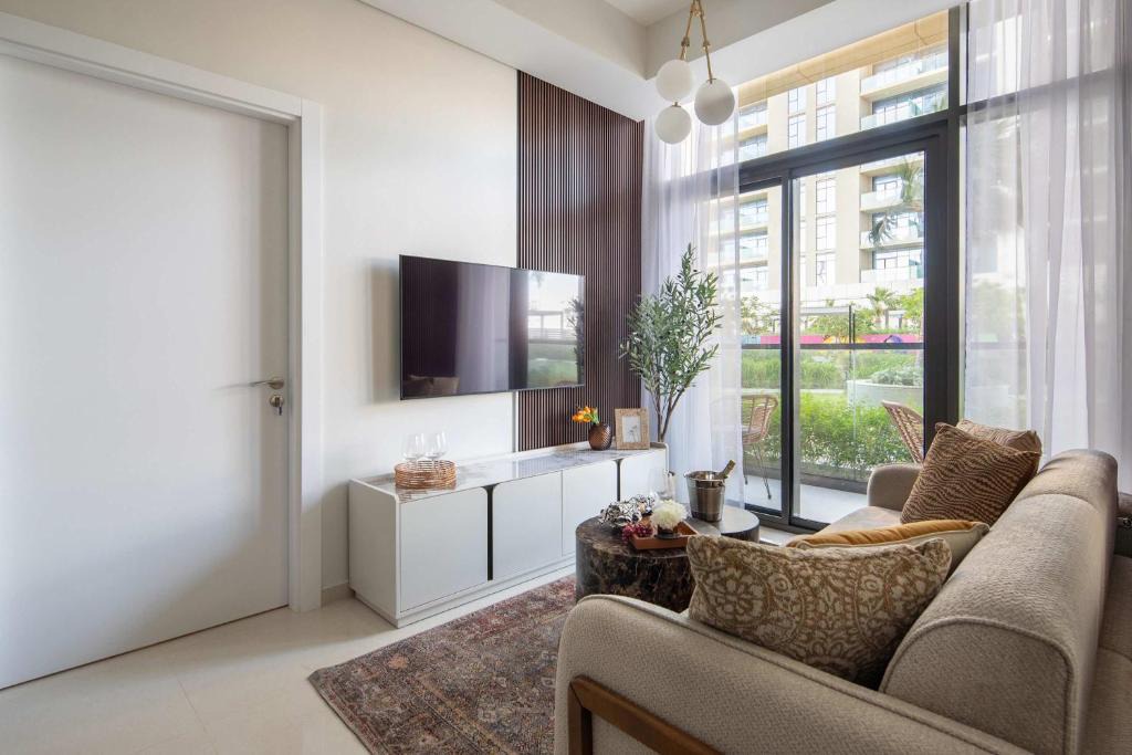 Sheikh Zayed Road Apartment | Frank Porter - Aykon City Tower C