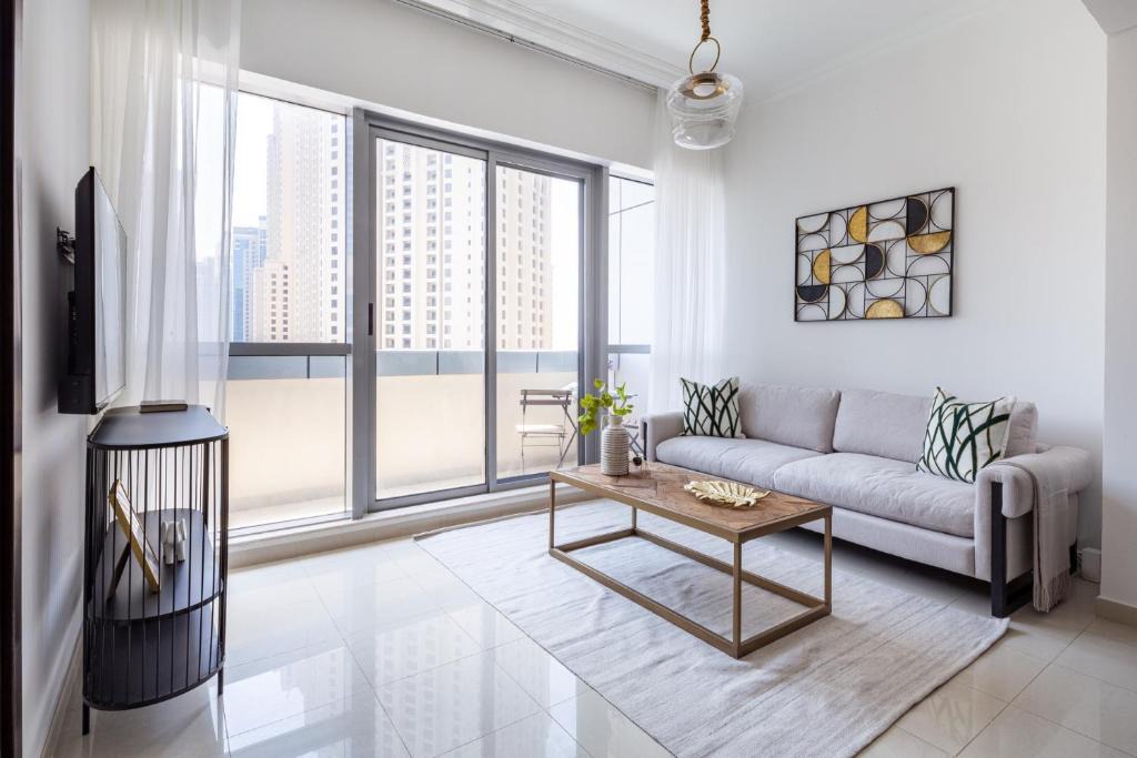Jumeirah Beach Residence Apartment | Frank Porter - BayCentral
