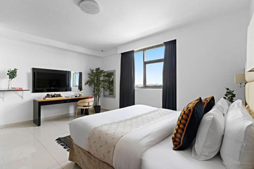 Business Bay Apartment | Frank Porter - Capital Bay Tower A