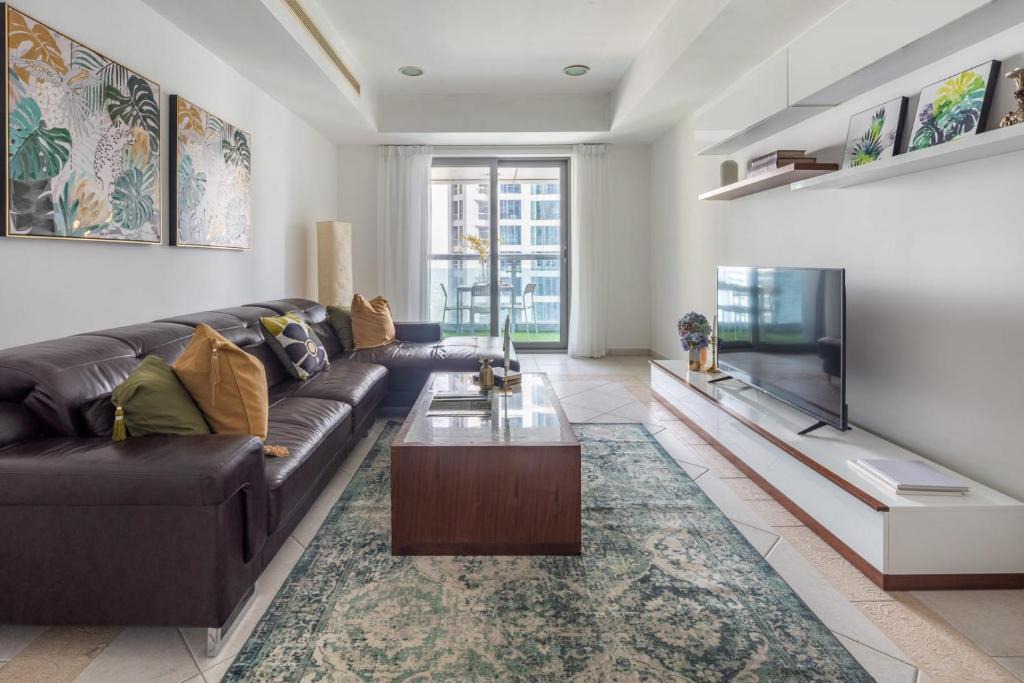 Dubai Marina Apartment | Frank Porter - Princess Tower