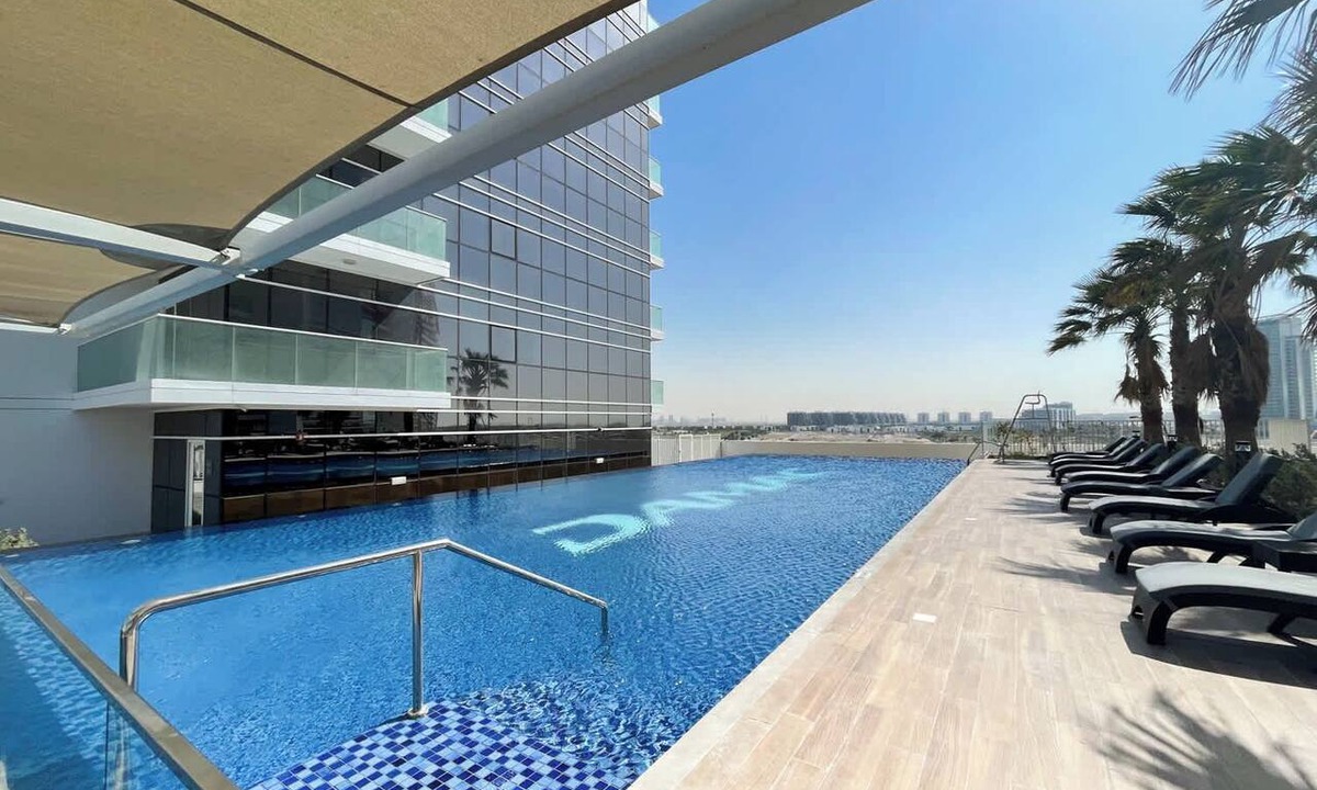 Dubai Apartment | Free housekeeping visits during your stay - StayShort - Cozy Studio in DAMAC Hills that Sleeps 2