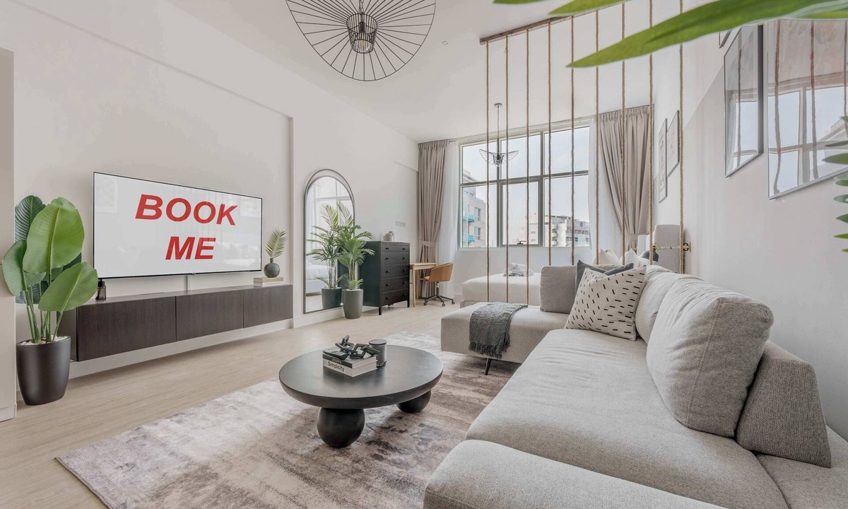 Dubai Sports City Apartment | Free housekeeping visits during your stay - StayShort - Peaceful Studio Apartment at Frankfurt Tower in Sports City